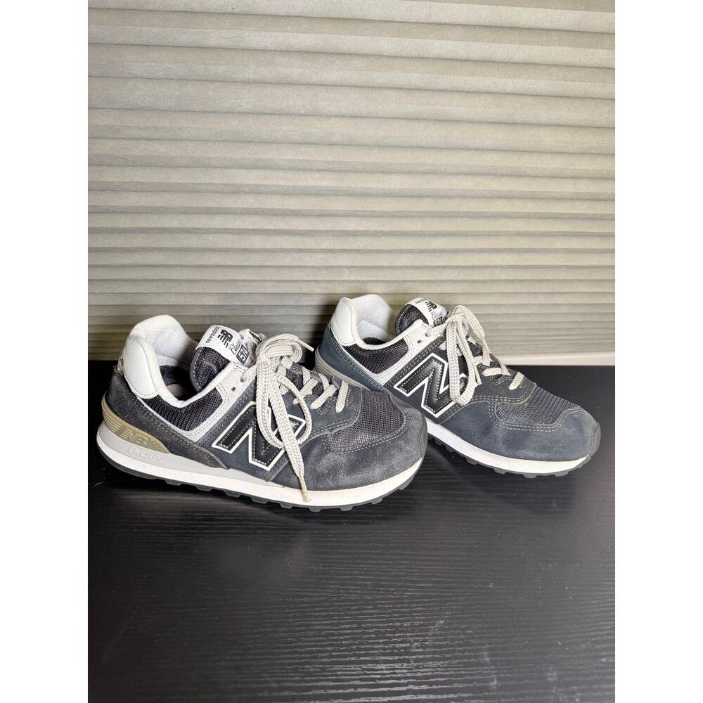 New Balance 574 Classic Gray Suede Mesh Sneakers Women’s 8.5 ENCAP